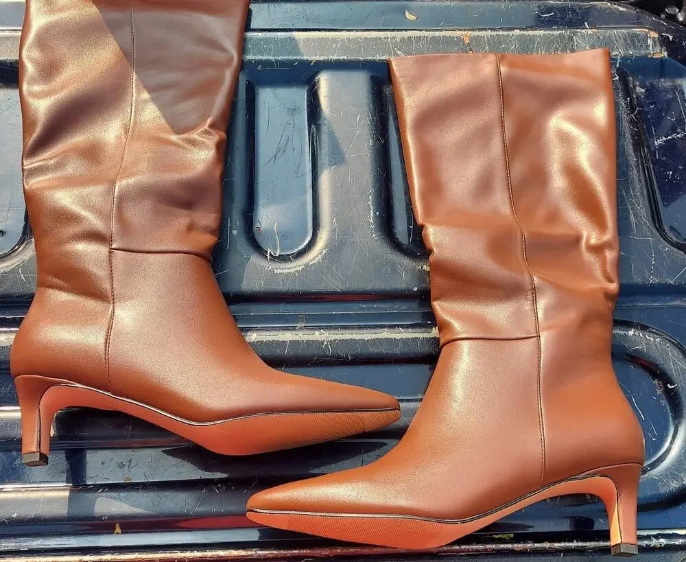 Womens Knee High Boots Sz 9 Brown Pointed Toe Kitten Heel Zipper Fashion